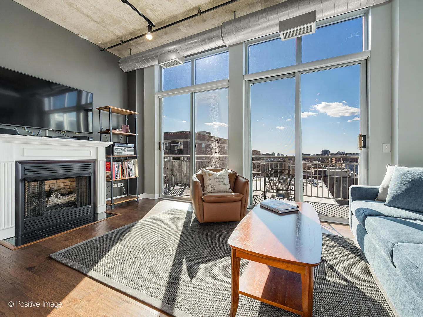1 bed, 900 sqft, $3,000 — Photo 3