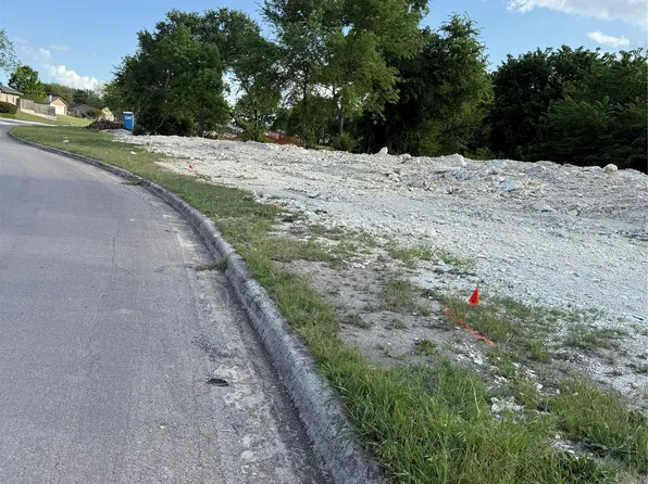 7709 Mill Stream Dr #2, Dallas, TX 75232