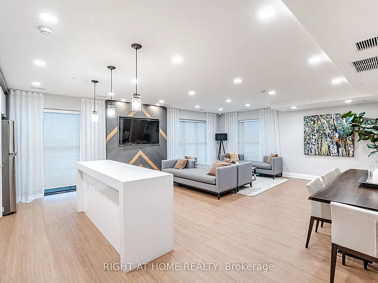 128 Grovewood Cmn #119 — Photo 34