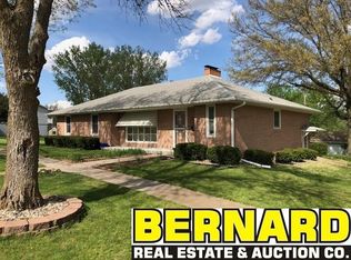 2423 R St, Auburn, NE 68305