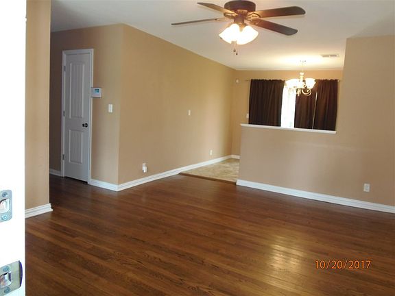 5th image of 4506 NW Lincoln Ave