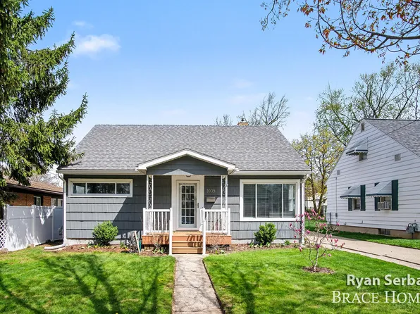 1009 Drexel Dr NE, Grand Rapids, MI 49505