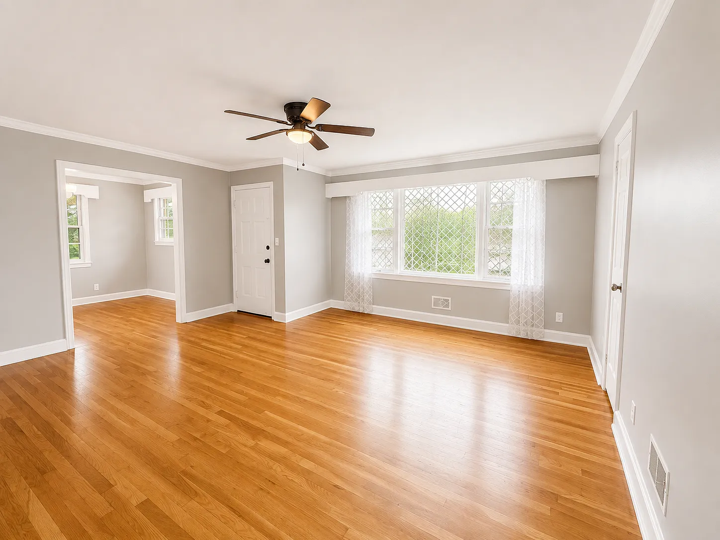 3 bed, 1.5 bath, 1200 sqft, $1,795 — Photo 4