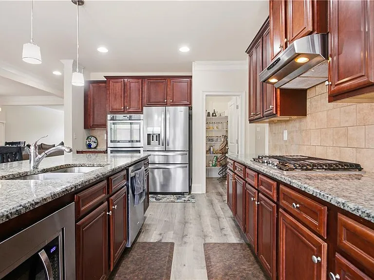 1220 Wesleyan Pl — Photo 15