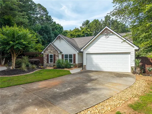 1600 Eagle Dr, Woodstock, GA 30189