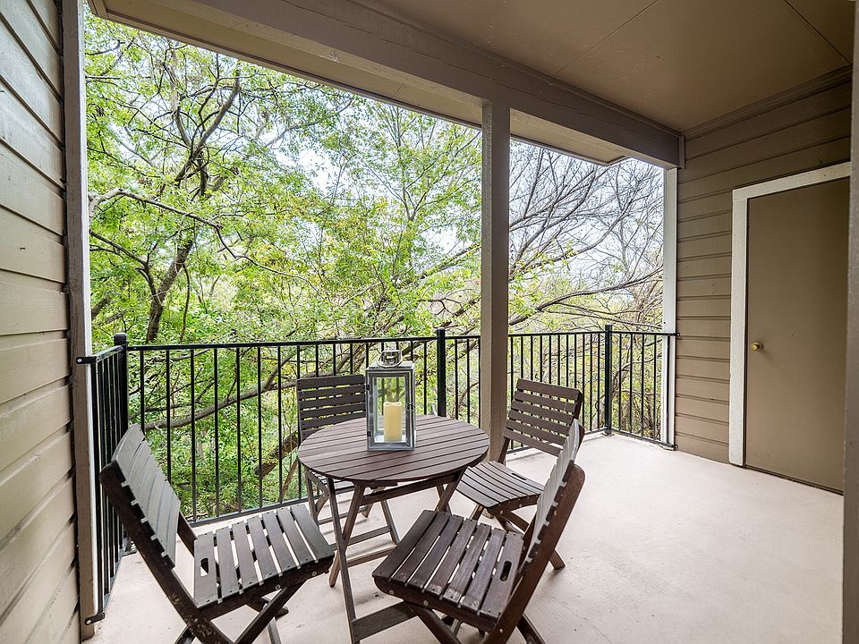 Private balconies and patios