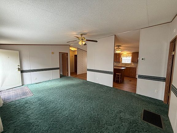5th image of 30 Blackburn Dr