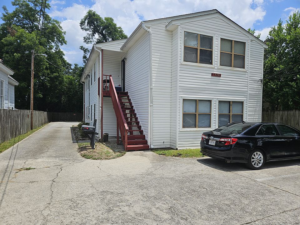 Outside - parking area