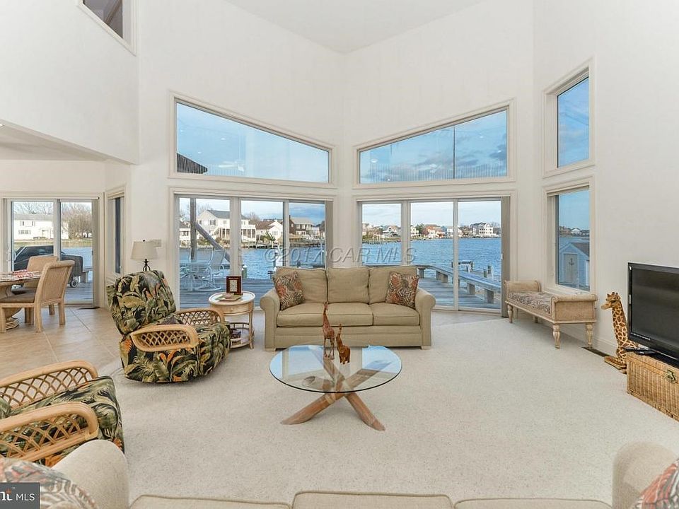Bayfront Living