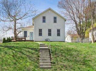 3122 Roosevelt St, Clinton, IA