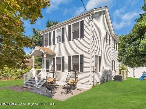 373 W Park Ave, Oakhurst, NJ 07755