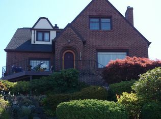 6912 39th Ave SW, Seattle, WA 98136