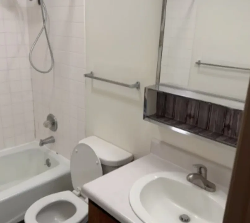 206 S Davis St #1