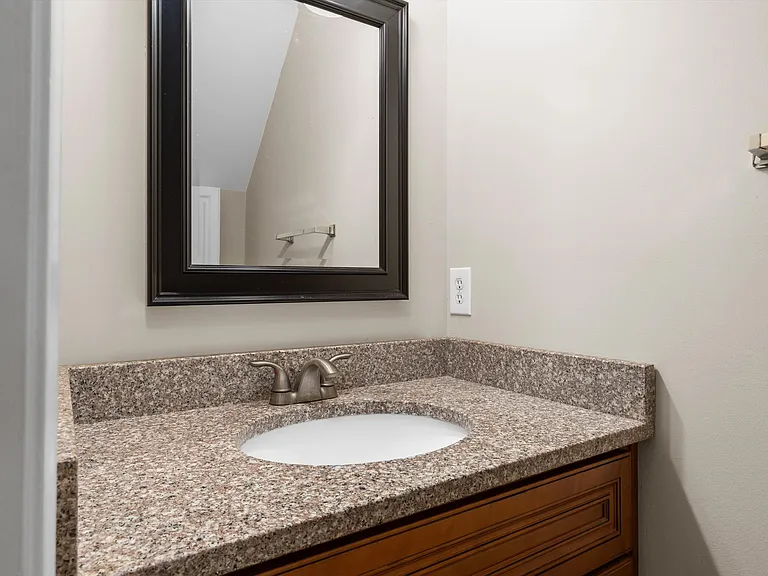 527 Pine Tops Ct — Photo 10