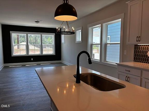 5th image of 2909 Mar Bonita St
