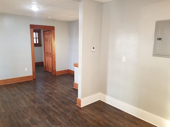4th image of 704 Koenigstein Ave #11
