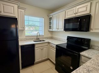 2998 Sunrise Lakes Dr E APT 210, Fort Lauderdale, FL 33322