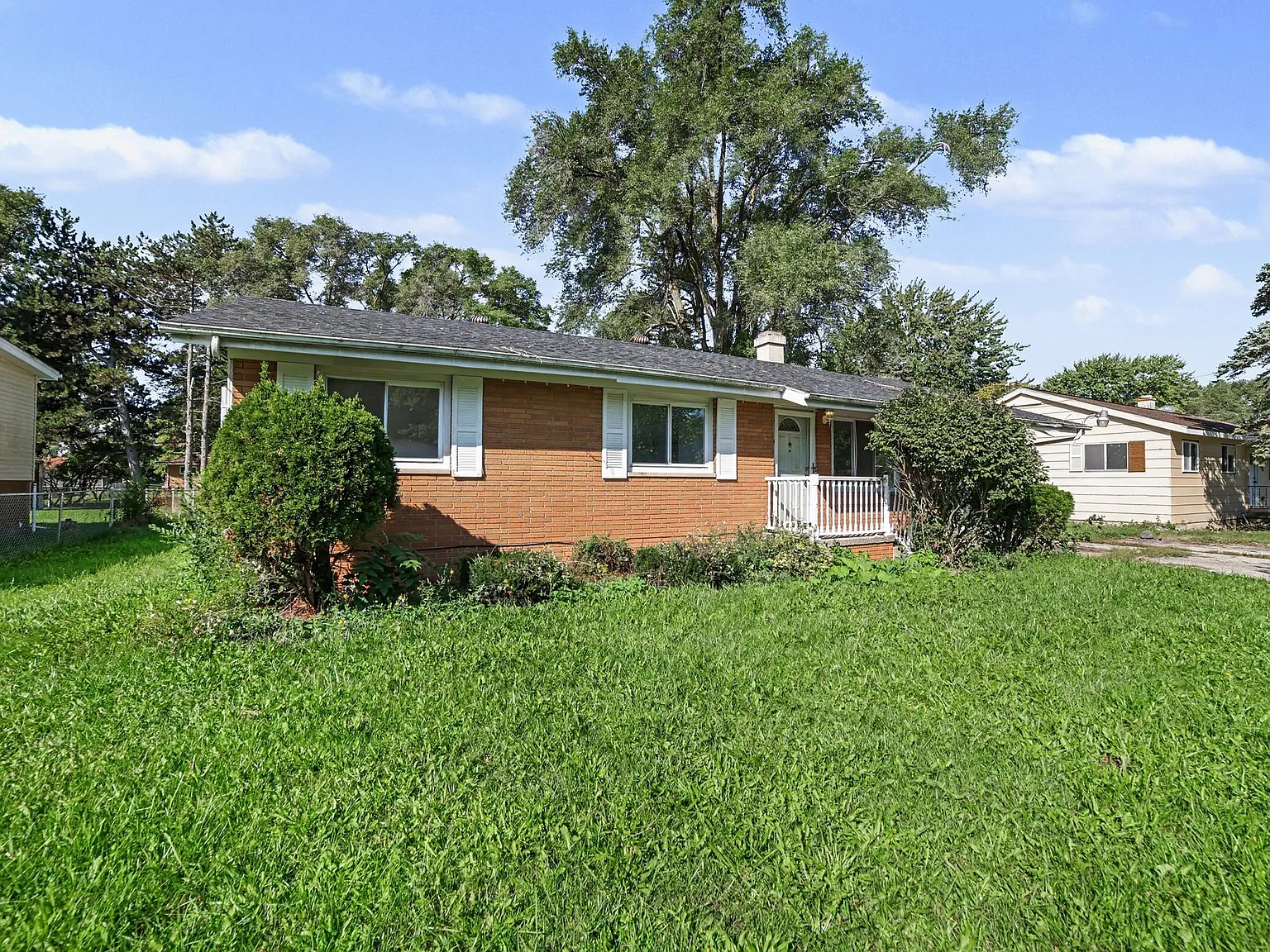 3 bed, 1264 sqft, $1,150 — Photo 2