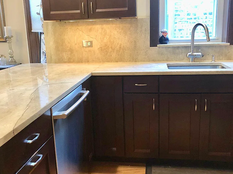 2211 W Giddings St #3 — Photo 4