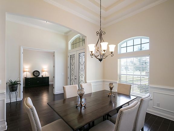 5th image of 3676 Oglebay Dr