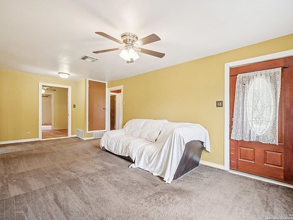4th image of 843 HOOVER AVE