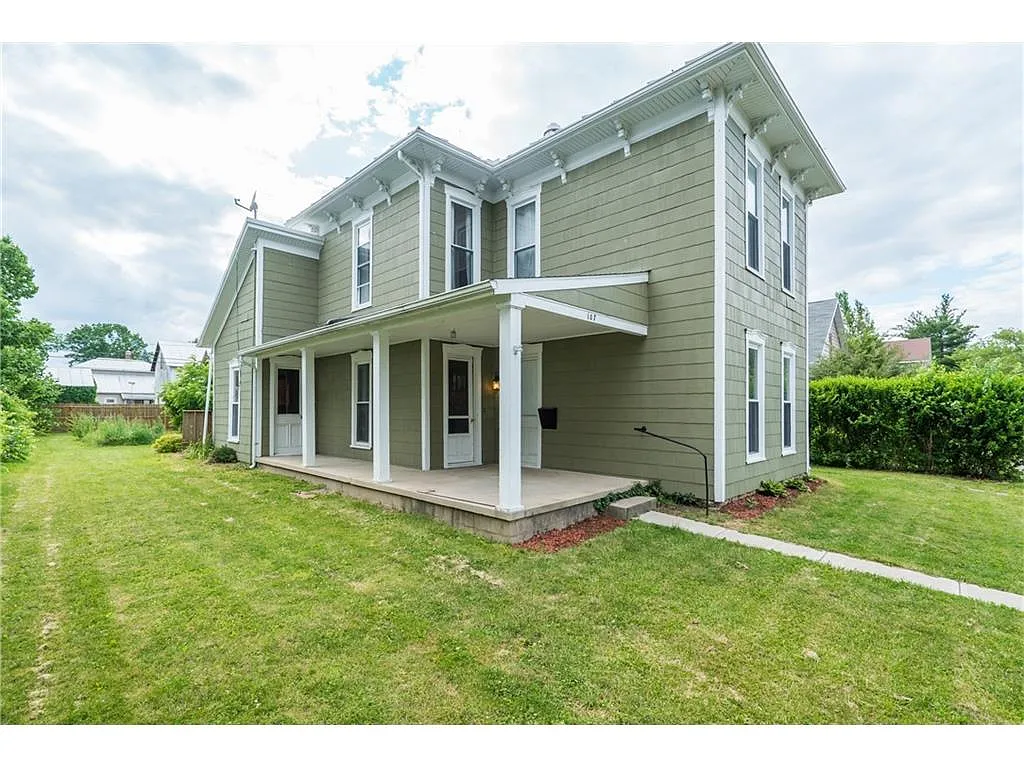 107 N Scott St photo 1