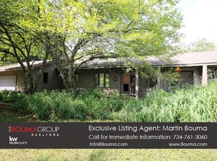 854 Country Rd, Ann Arbor, MI 48103