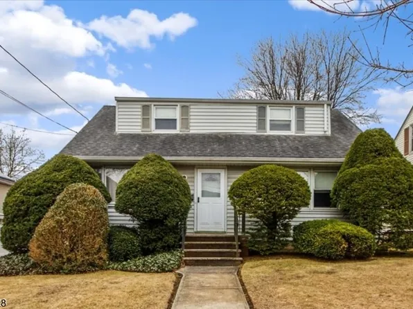 32 Rossen Pl, Bloomfield Twp., NJ 07003