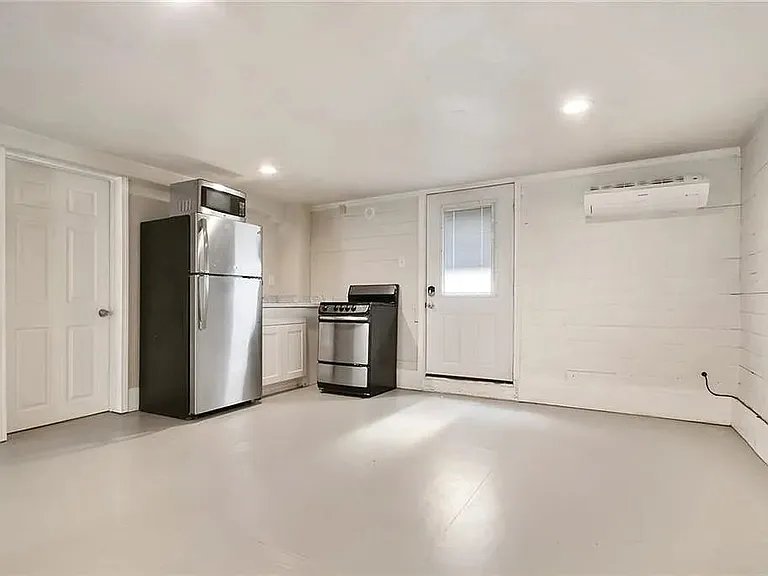7809 Nelson St #A — Photo 2