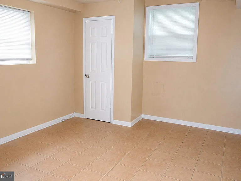 59 Galveston Pl SW #4 — Photo 2