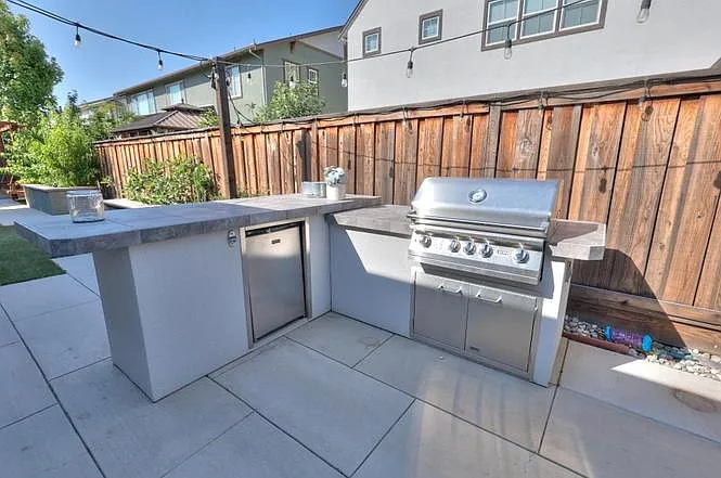 2995 Middlebury Dr — Photo 31