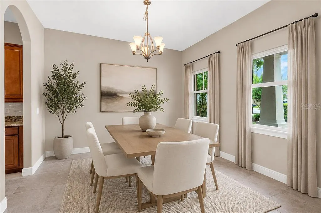 3 bed, 2.5 bath, 2024 sqft, $2,900 — Photo 4