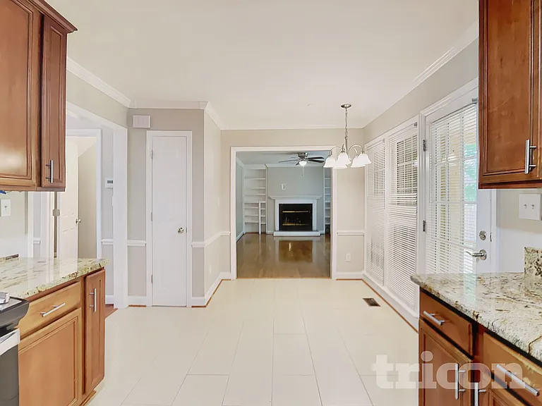 3200 Oliver Dr — Photo 5