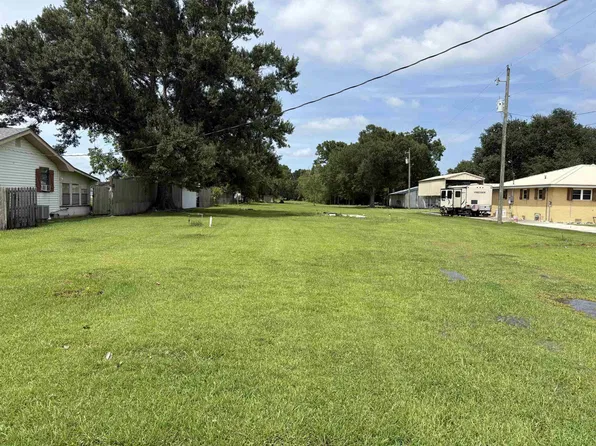 3180 Bayou Blue Rd, Gray, LA 70359