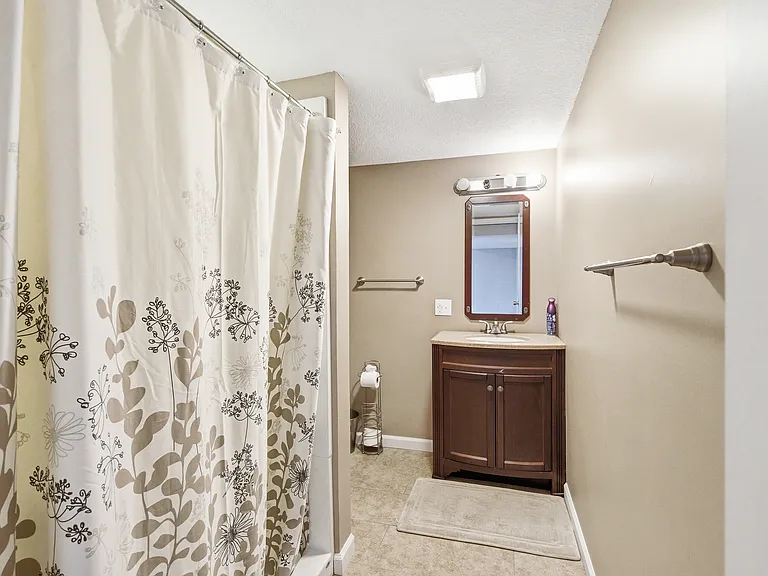 8 W Bridlespur Ter — Photo 19