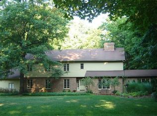 2380 Carriage Rd, Powell, OH 43065