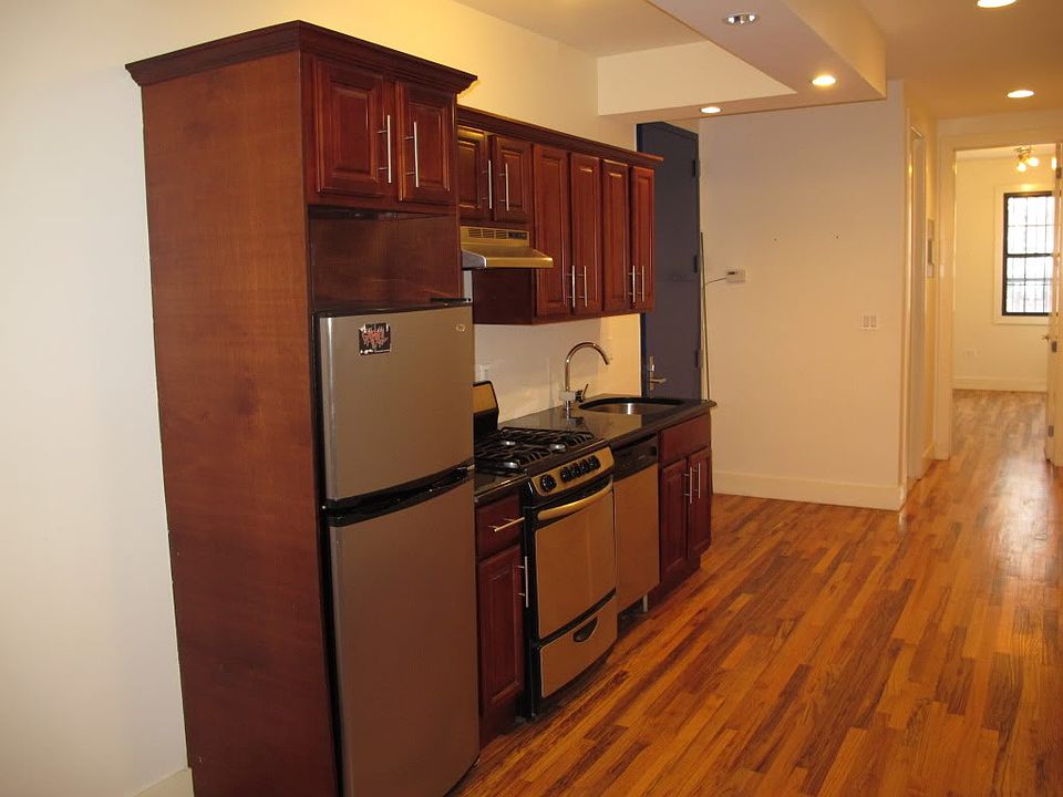 1st image of 1498 Dekalb Ave APT 2R