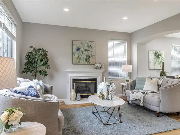 520 Villa Centre Way, San Jose, CA 95128