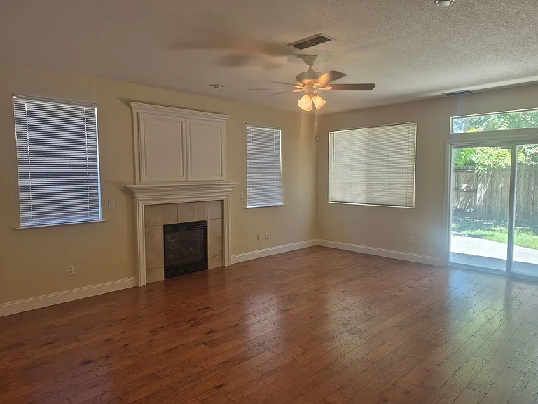 5343 Dunlay Dr — Photo 7