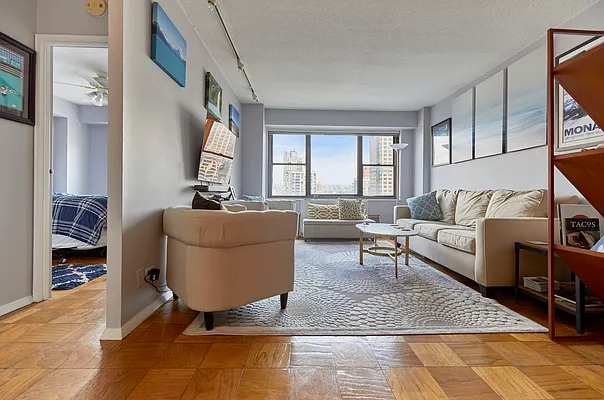 Rented by PocketBroker Inc | media 10