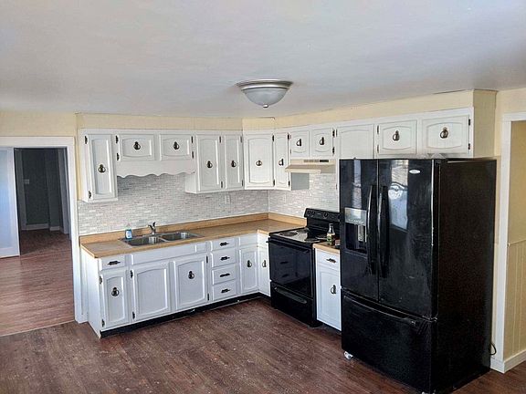 3rd image of 101 Montcalm Ave