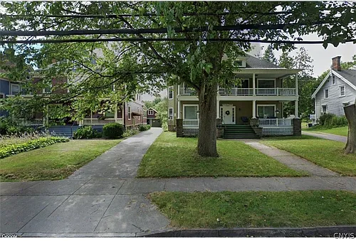 442 Main St Photo 1