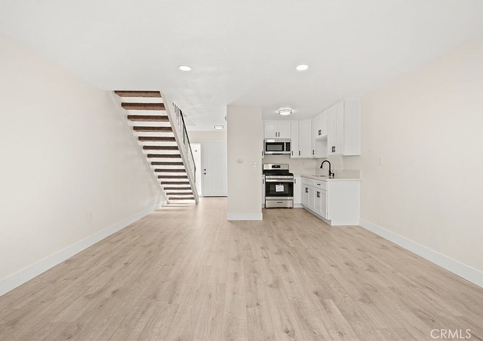 1st image of 1000 E Bishop St Unit S4