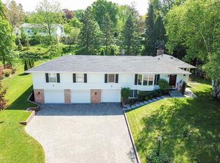 5129 Saint Marys Pl, Minnetonka, MN 55345