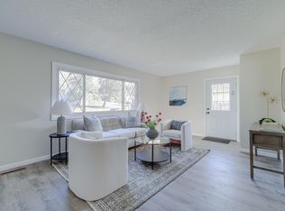 2053 3rd St N, North Saint Paul, MN 55109