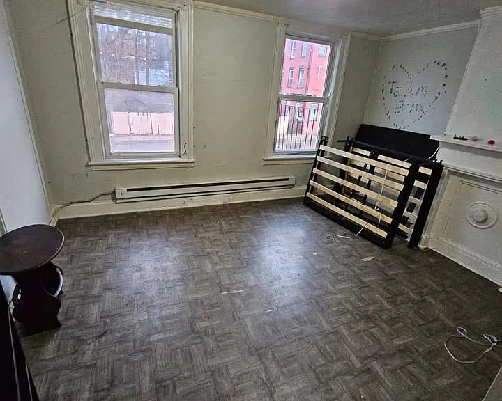 27 Carter St #A — Photo 5