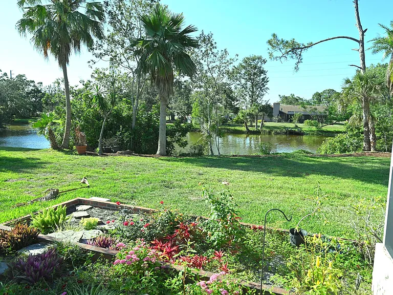 6535 Canary St — Photo 33