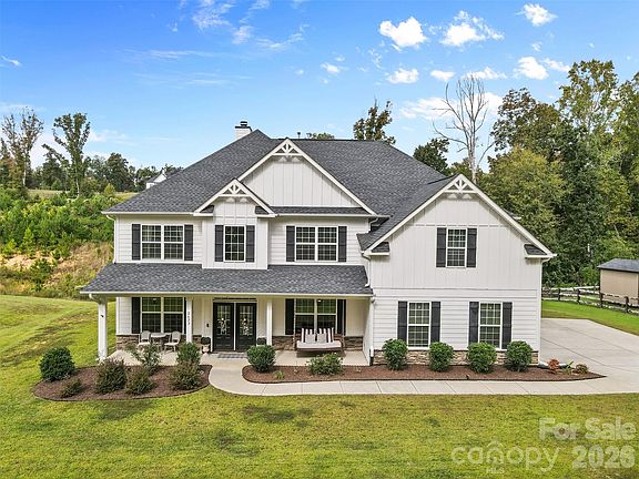 2nd image of 2633 Lakefront Dr