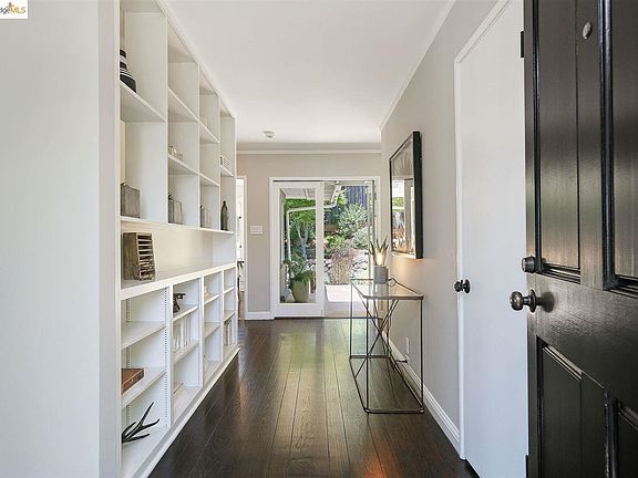 4th image of 2616 Beaconsfield Pl