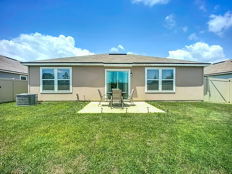 35 Albacete Rd — Photo 59